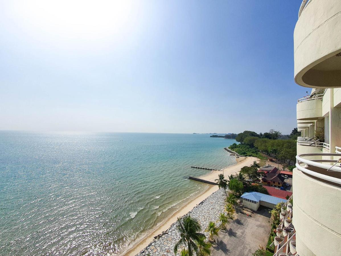 'Sunny Seaview' At Regency With 2 Private Carpark By Shine Stay Port Dickson Exterior photo